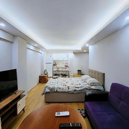 Life Hotel& Breakfast