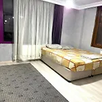 Life Hotel& Breakfast Aparthotel Istanboel