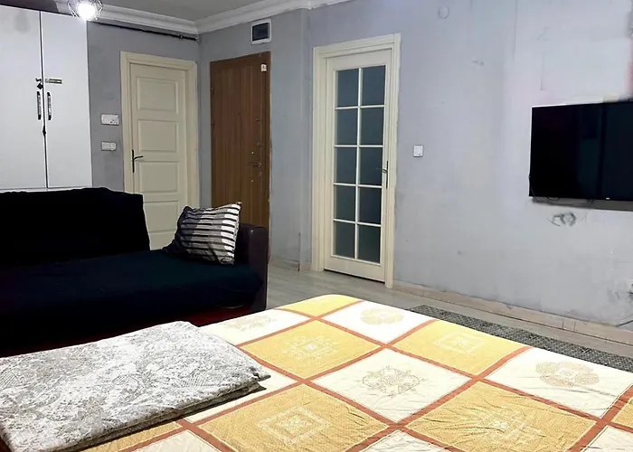 Life Hotel& Breakfast Апарт-отель 4*