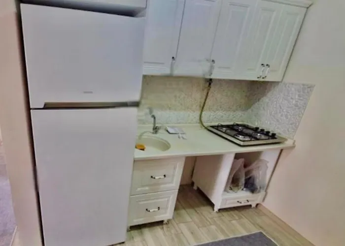 Апарт-отель Life Hotel& Breakfast 4*