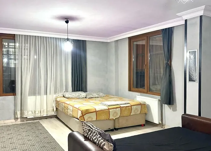 Life Hotel& Breakfast Апарт-отель