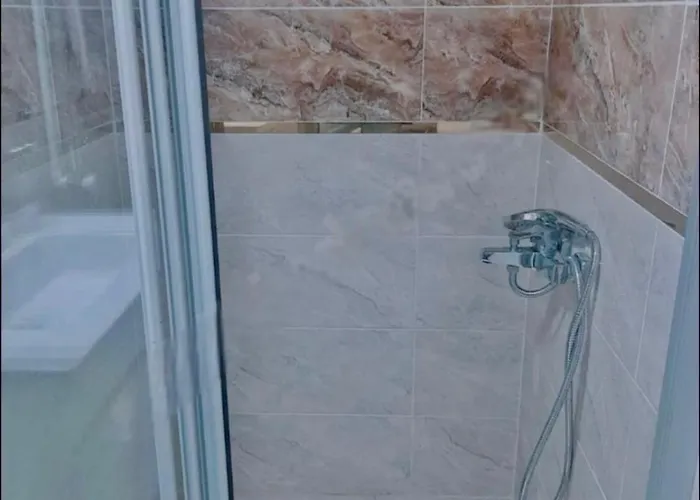 Апарт-отель Life Hotel& Breakfast